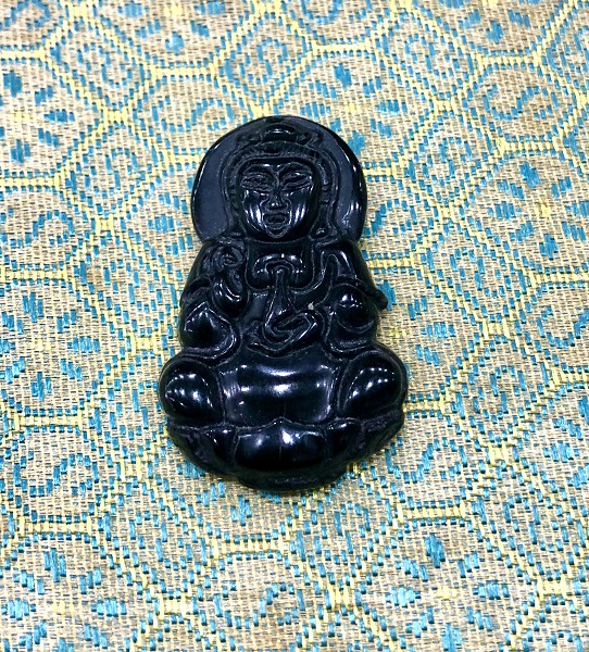 Mặt Phật Bà Quan Âm Đá Núi Lửa Obsidian Đen Tự Nhiên - PBOD380